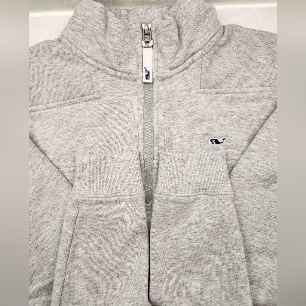 Vineyard Vines 1/4 Zip Up.